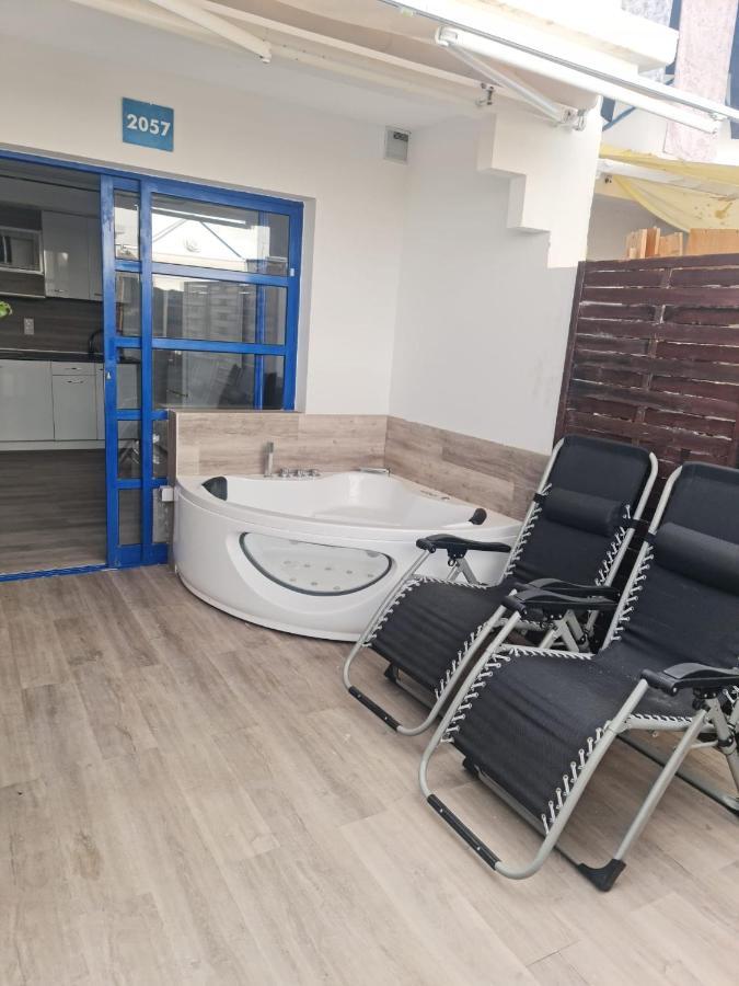 Maspalomas Jacuzzi Bungalow Лас-Пальмас-де-Гран-Канария Экстерьер фото